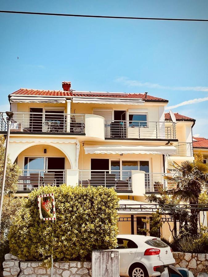 Velebit Apartments Dramalj Luaran gambar